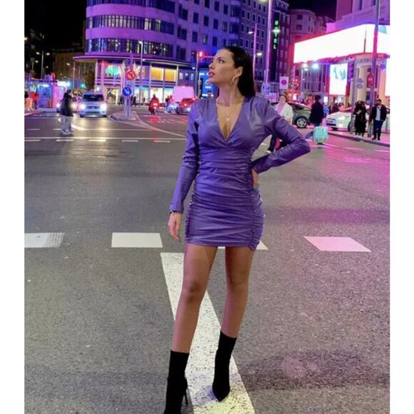 ZARA BLOGGER FAVORITE FAUX LEATHER DRESS PURPLE - Picture 2 of 14